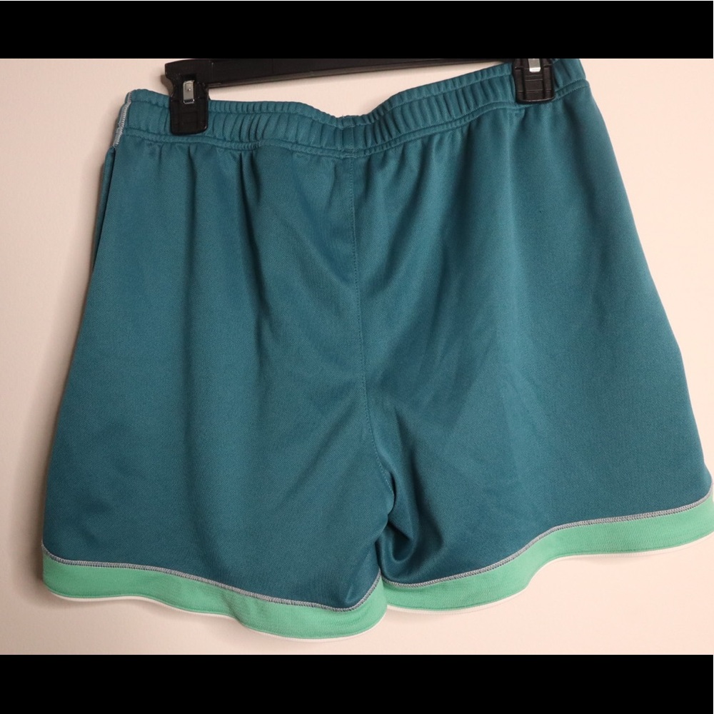 Women Sport Reebok Shorts - Picture 5 of 11